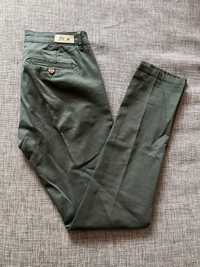 Zielone chinosy XS zielone khaki