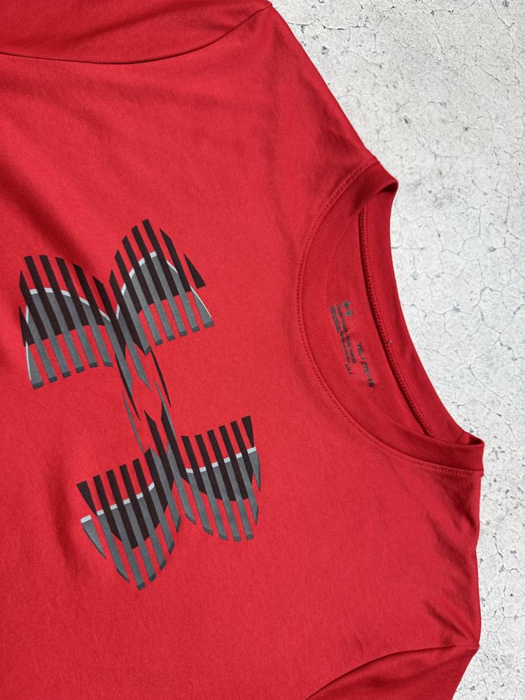 Спортивная Футболка Under Armour С Большим Лого Оригинал Идеал S