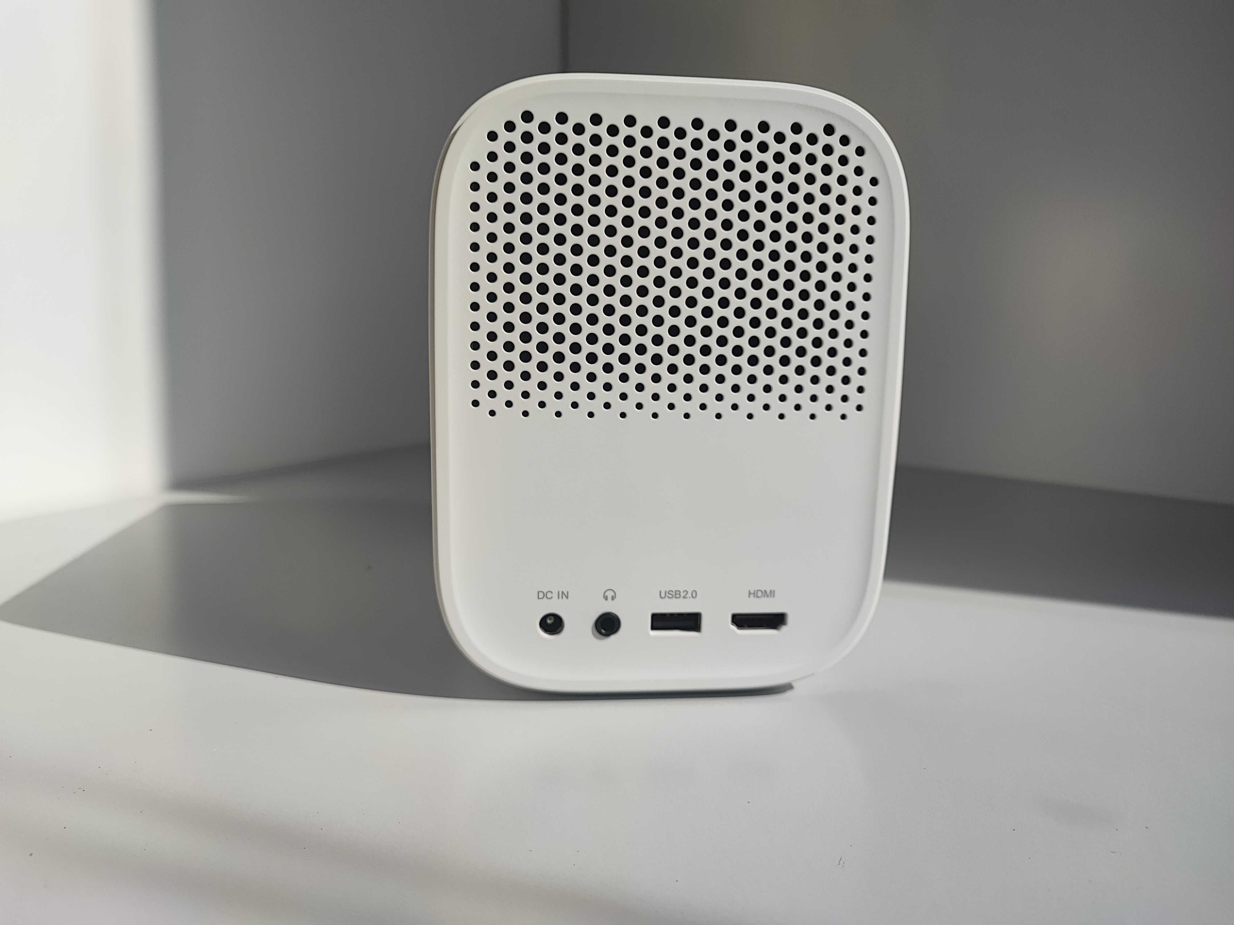 Проектор Xiaomi Mi Smart Projector 2 Full HD, фільми, Wi-Fi, Bluetooth