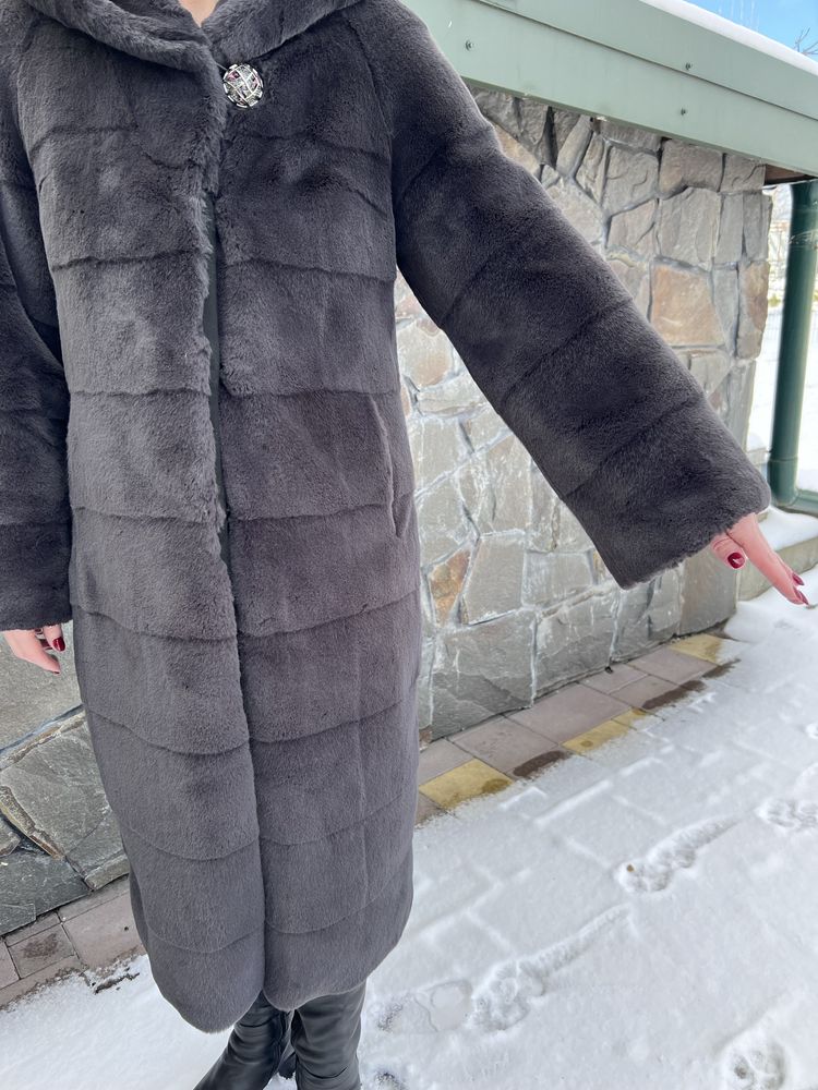 Шуба мутонова довга