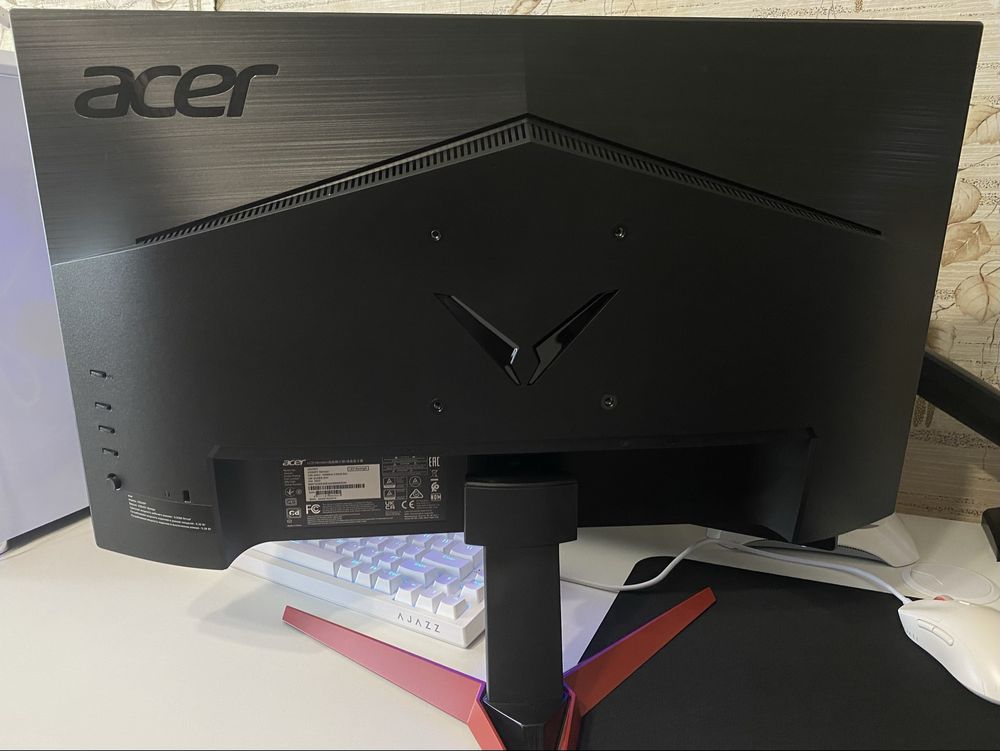 Монитор Acer VG240Y