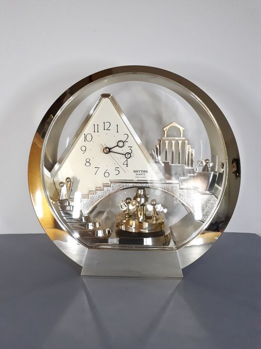 Rhythm japoński zegar kominkowy z wahadłem