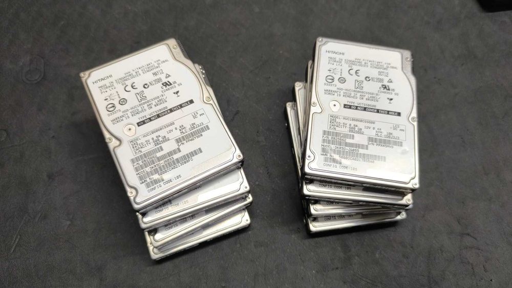 Discos SAS 2.5" e 3.5"