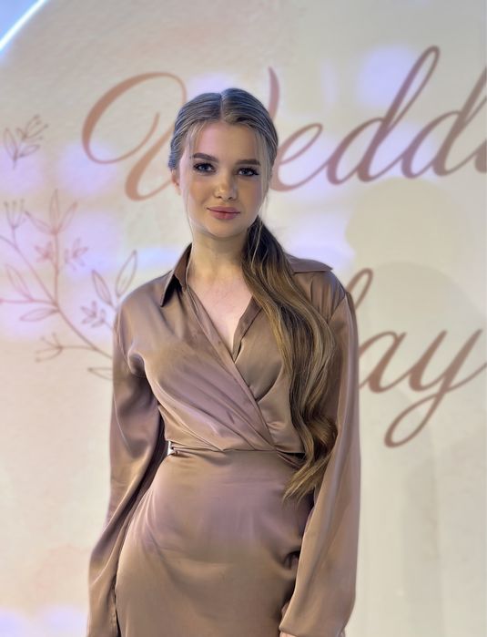 Атласна коротка  сукня