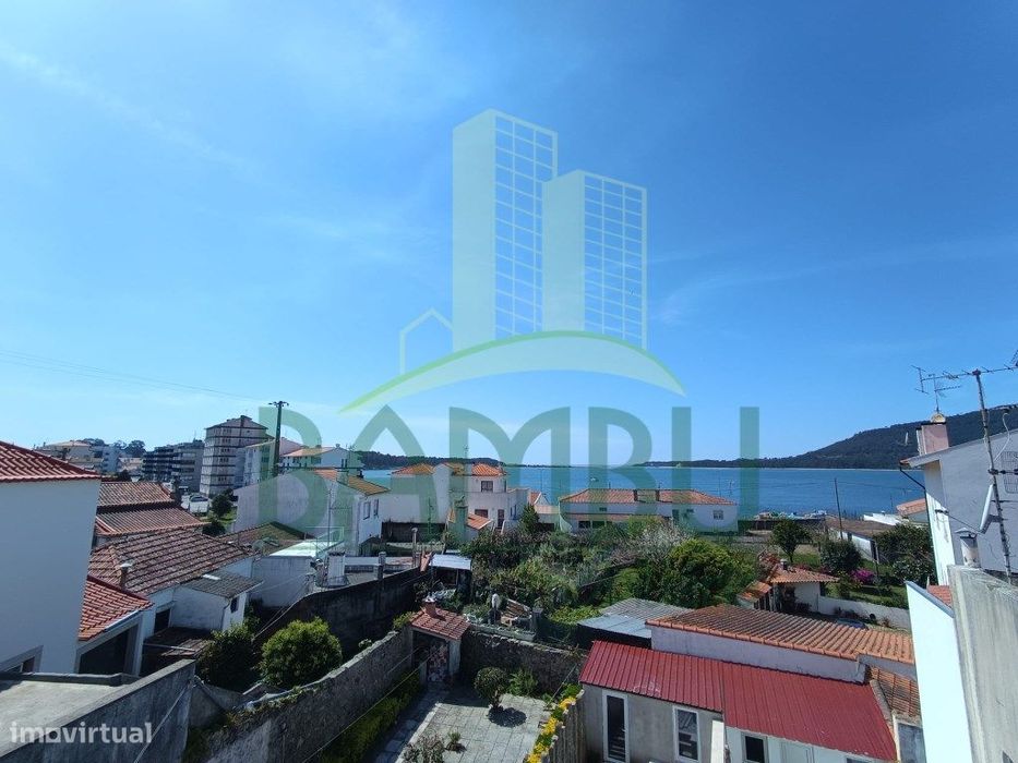 Caminha Andar moradia T3 duplex com terraço para arrendamento