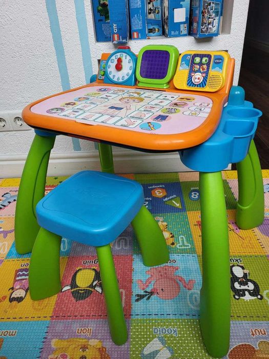 Інтерактивний стіл для вивчення анг. мови+8 вкладишів+ мольберт