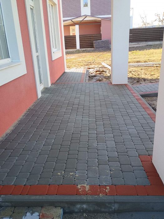 Укладання тротуарної плитки по дуже гарним цінам