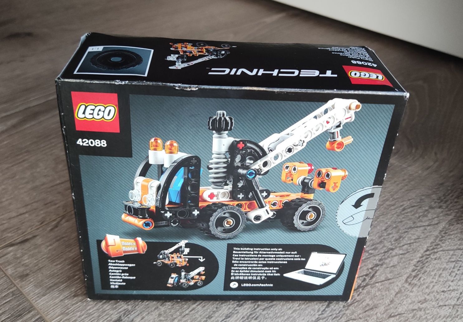 LEGO Technic 42088 Ciężarówka Z Wysięgnikiem