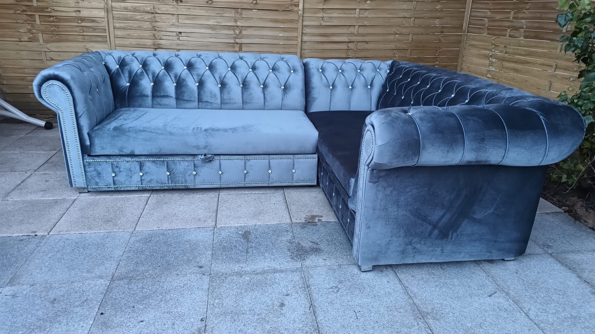 Sofa Chesterfield IV III II I. Narożnik.
