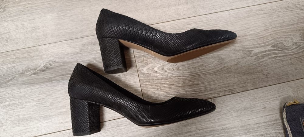 Туфлі Clarks 40-41 розмір шкіра