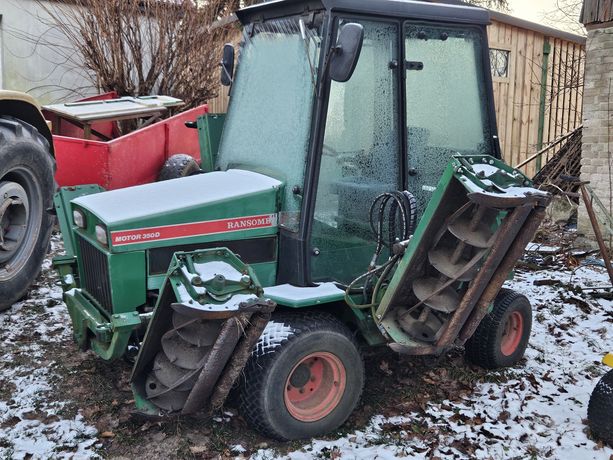 profesjonalna kosiarka traktorek  RANSOMES 350D Kubota