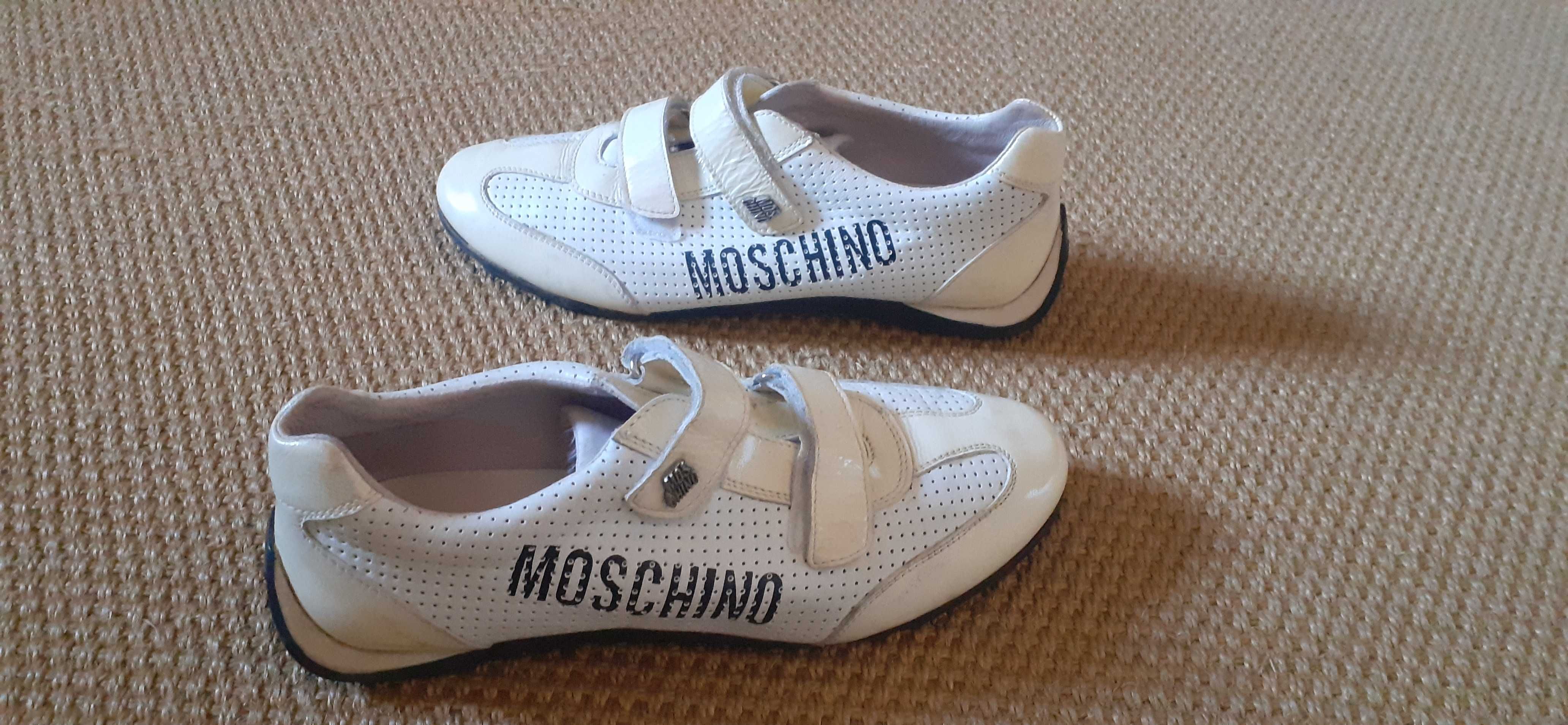 Sapatos / Tenis Moschino