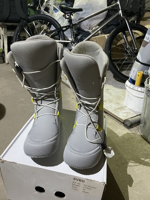 Сноубордичні боти WARP