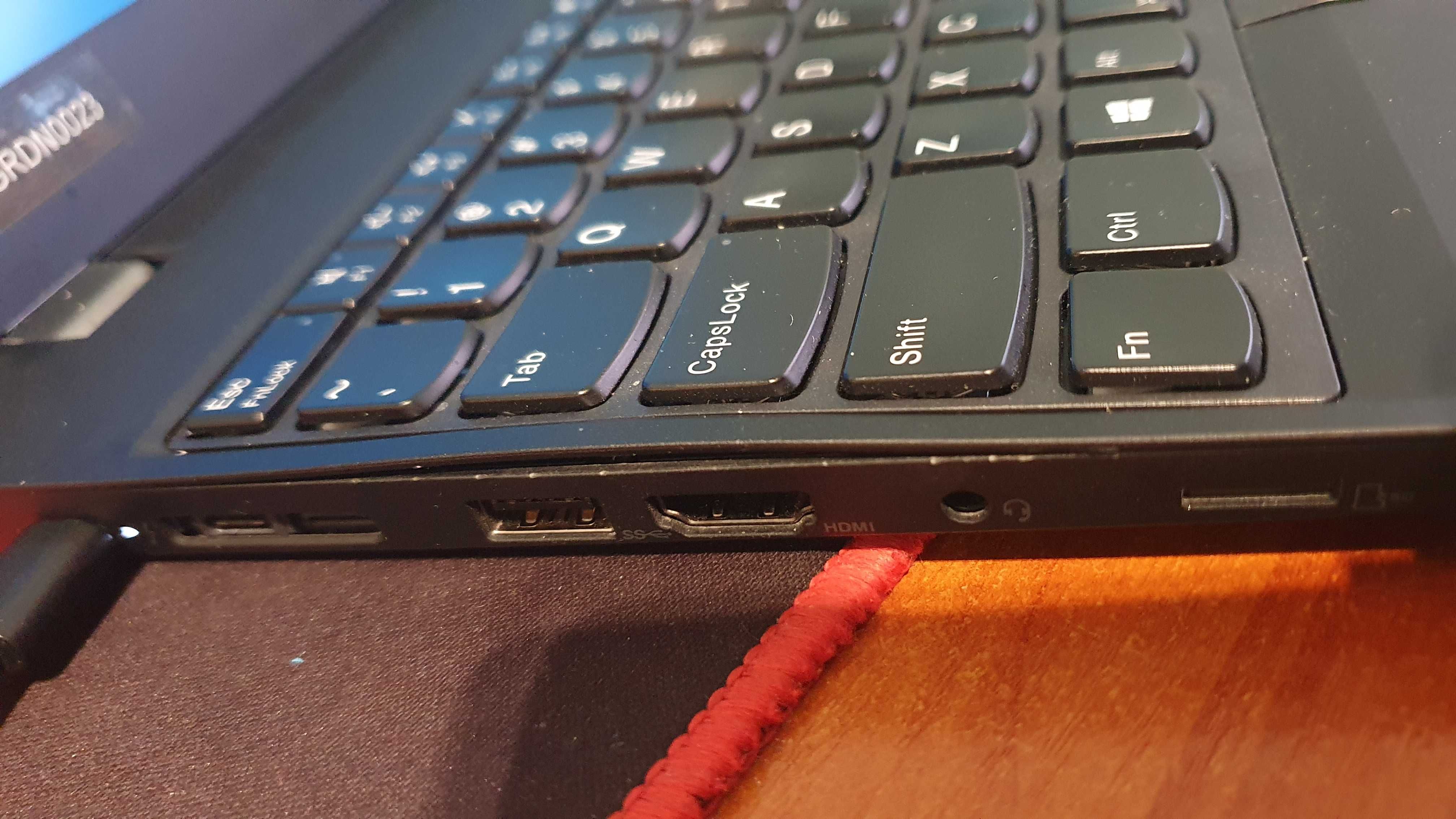 Laptop Lenovo Intel core i5/8gb/1tb/win11 + stacja dokująca+nowa torba
