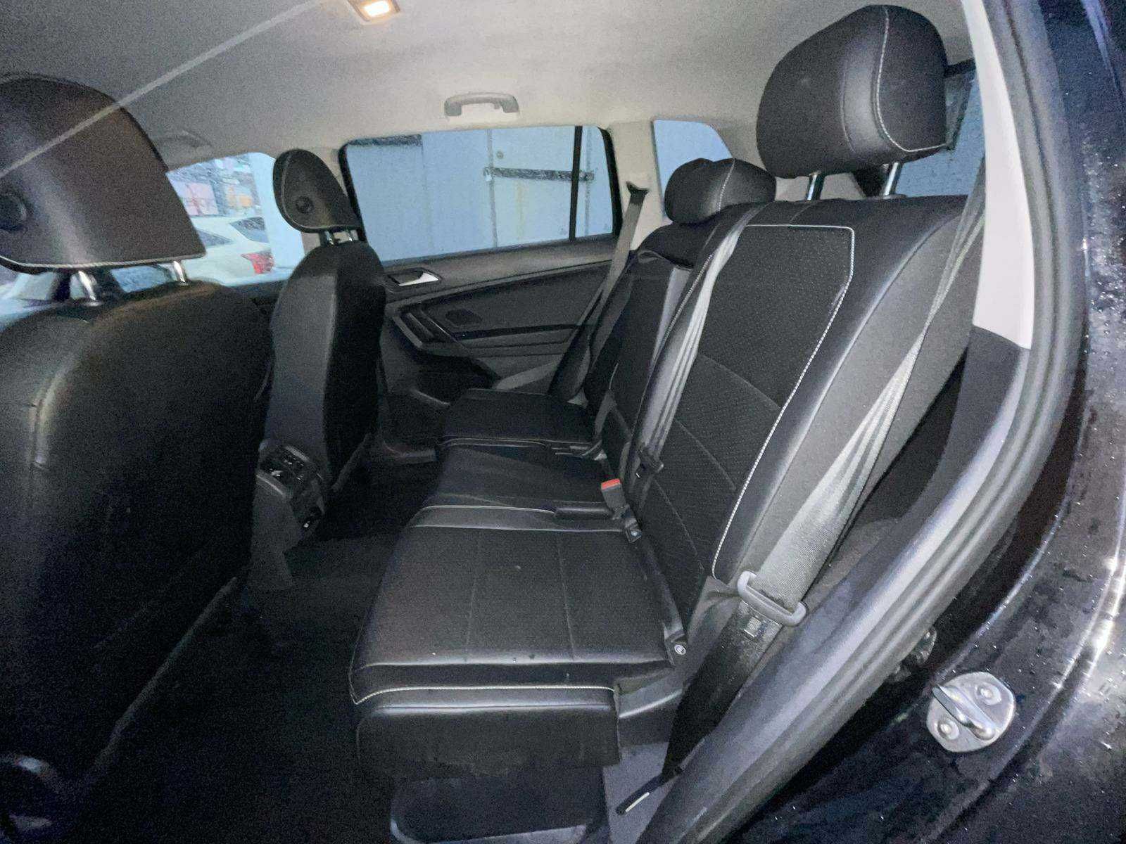 Volkswagen Tiguan SE 2021 року
