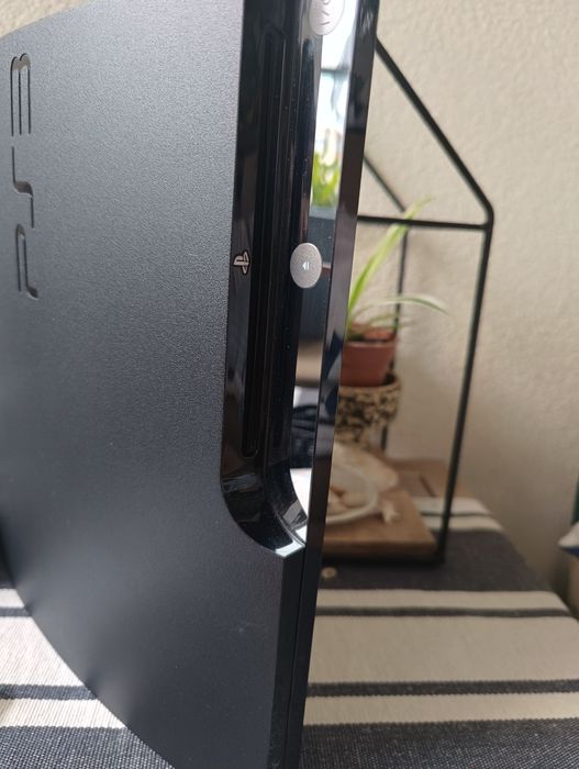 Konsola PlayStation 3 PS3 slim 320GB 2xpad HDMI gra Minecraft po polsk