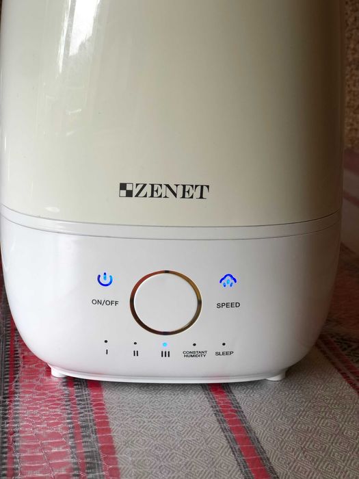 Зволожувач повітря Zenet