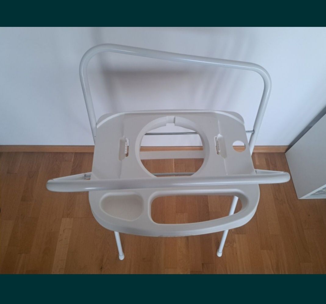 Stojak na wanienke