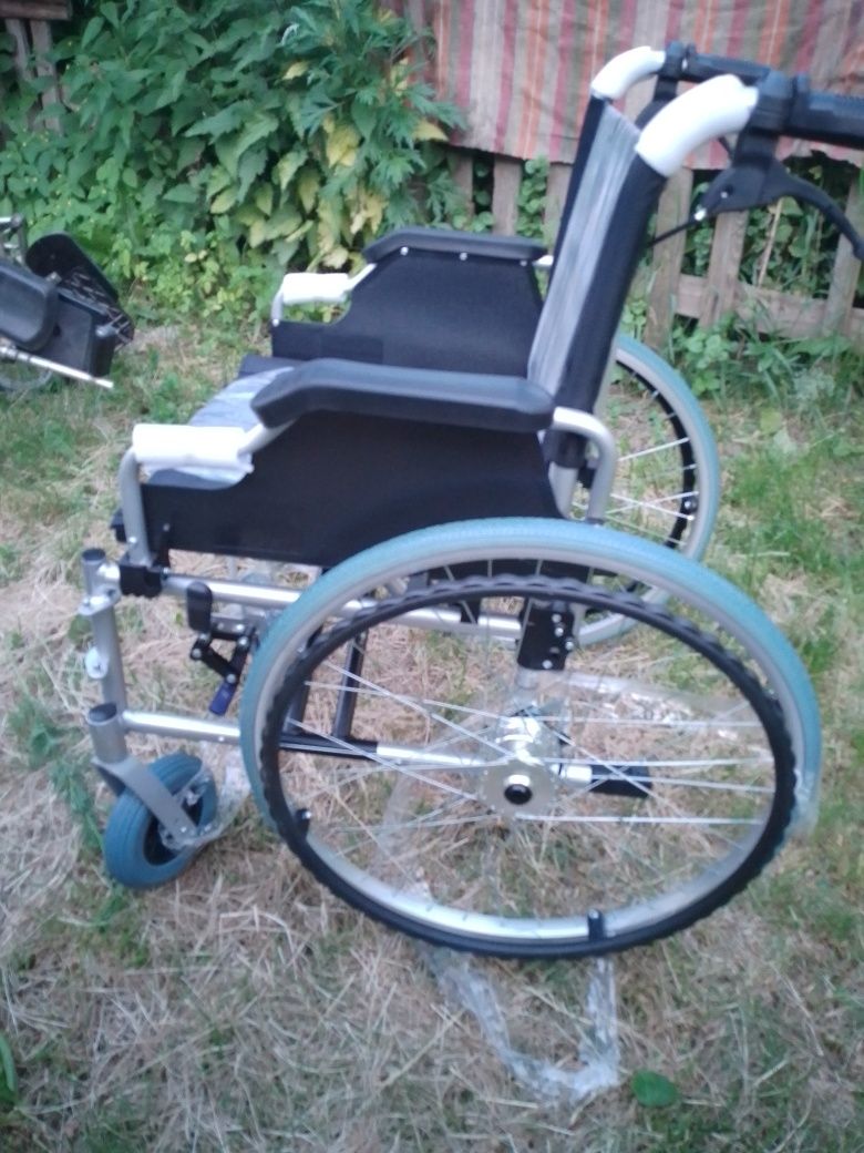 Продається інвалідний кімнатний візок