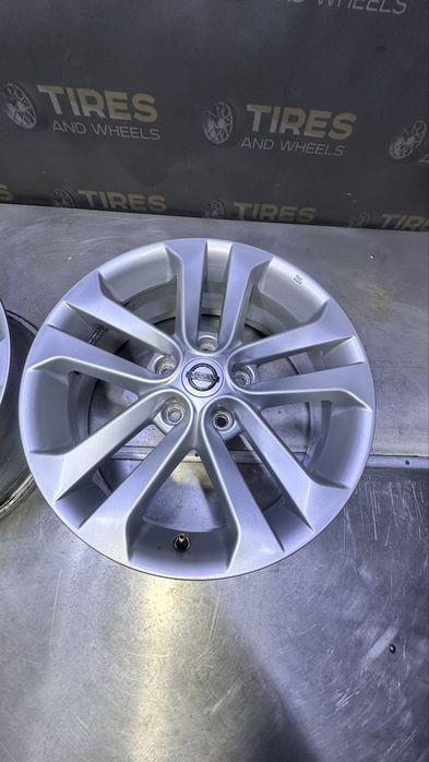 Диски NISSAN OE N45701 7.0″ X 17″ 5X114.3 ET 47