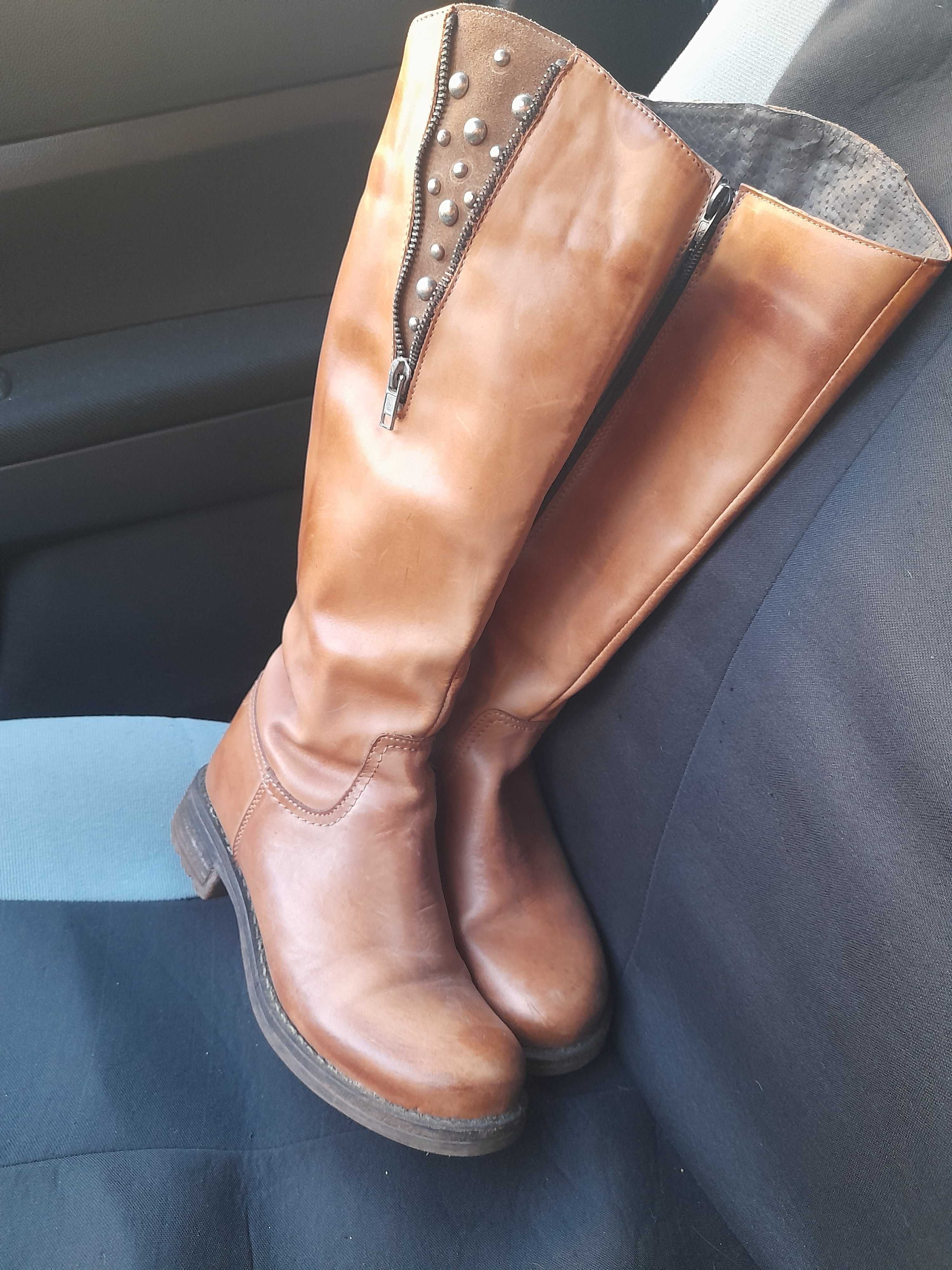 Botas de couro numero 37
