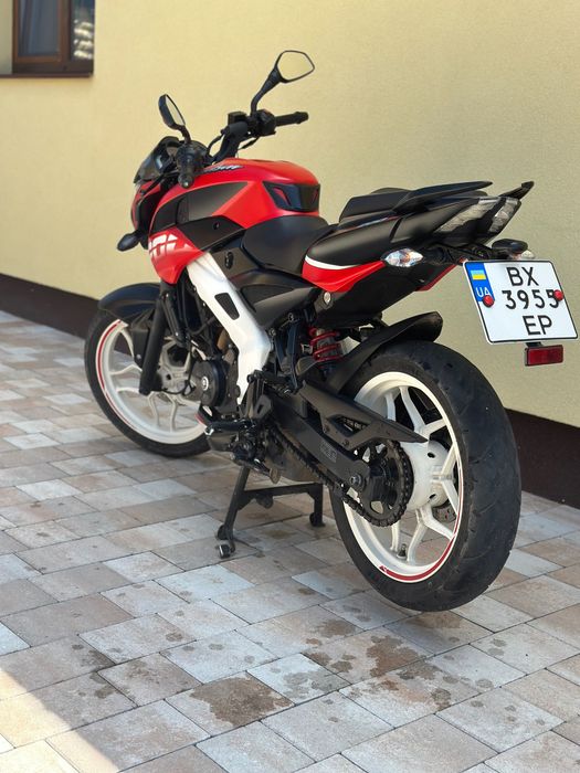 Продам мотоцикл bajaj pulsar ns 200