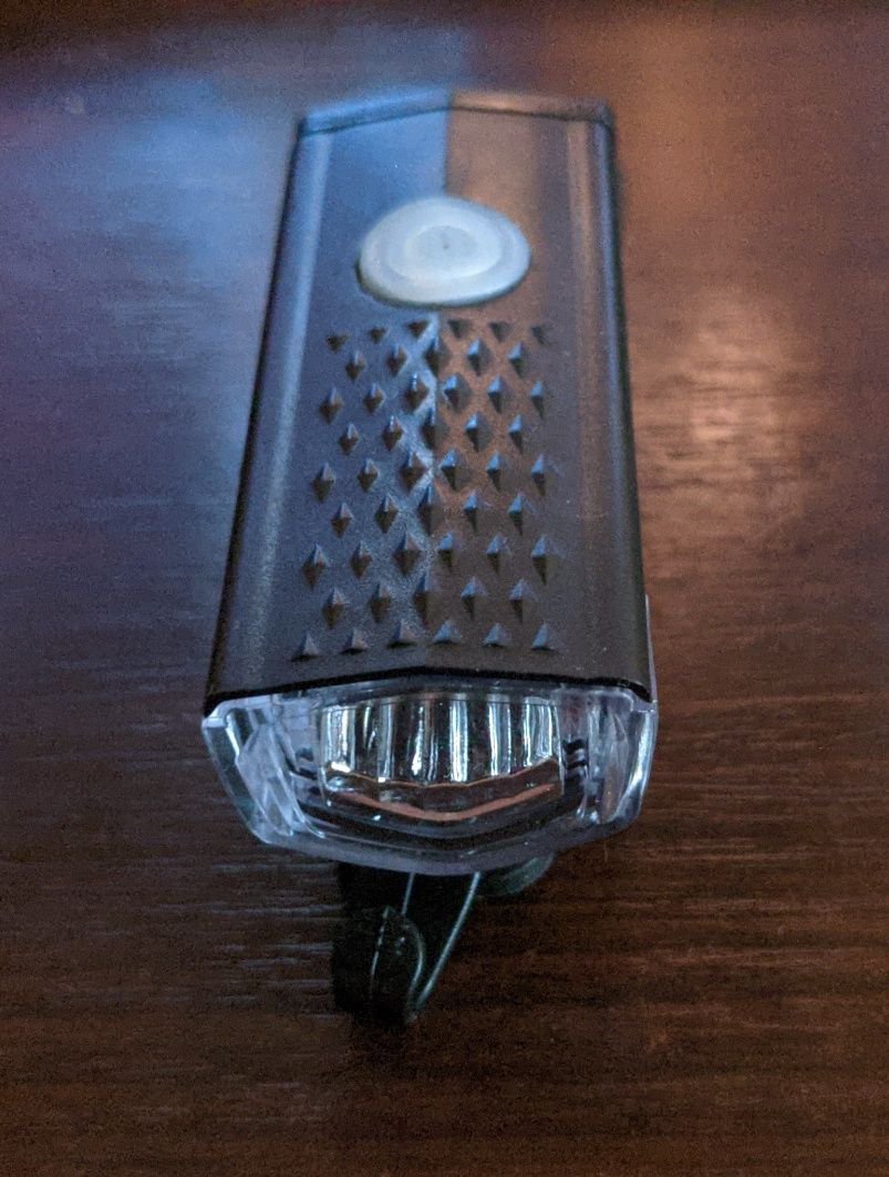Велосипедный LED фонарик (перезаряжаемый от USB), 3 режима света.