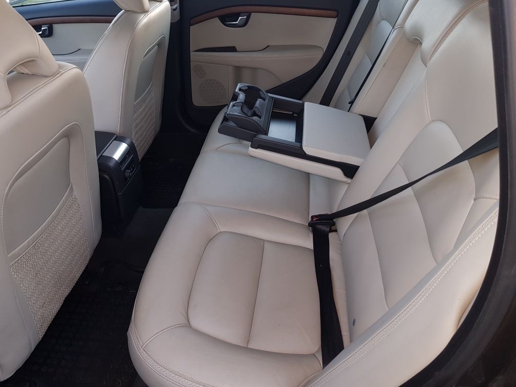Volvo xc70 summum 2.0d d4
