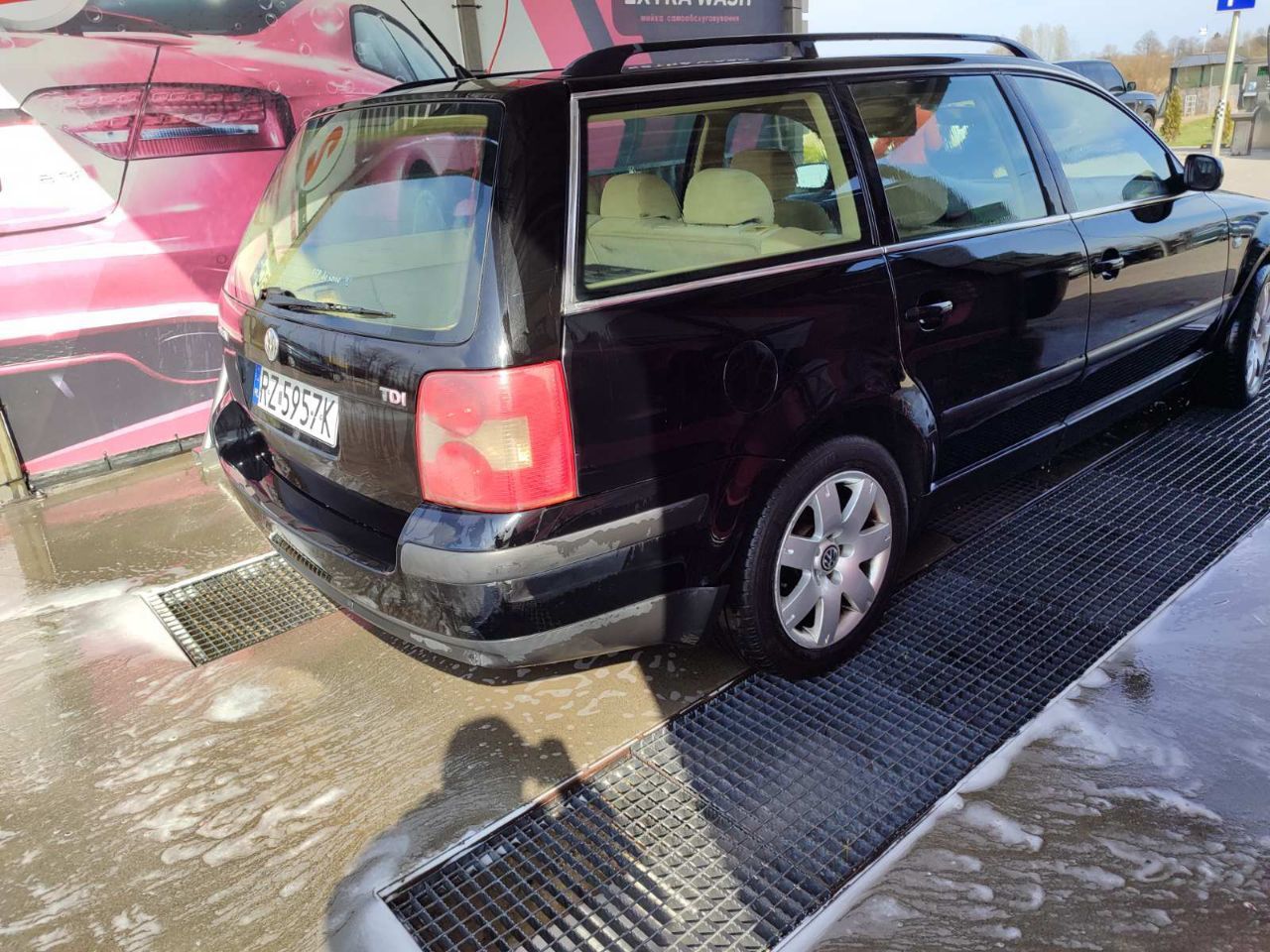 Бампер Passat b5+, двигун 1.9D, AVF, АКПП  EYF капот, є весь перед