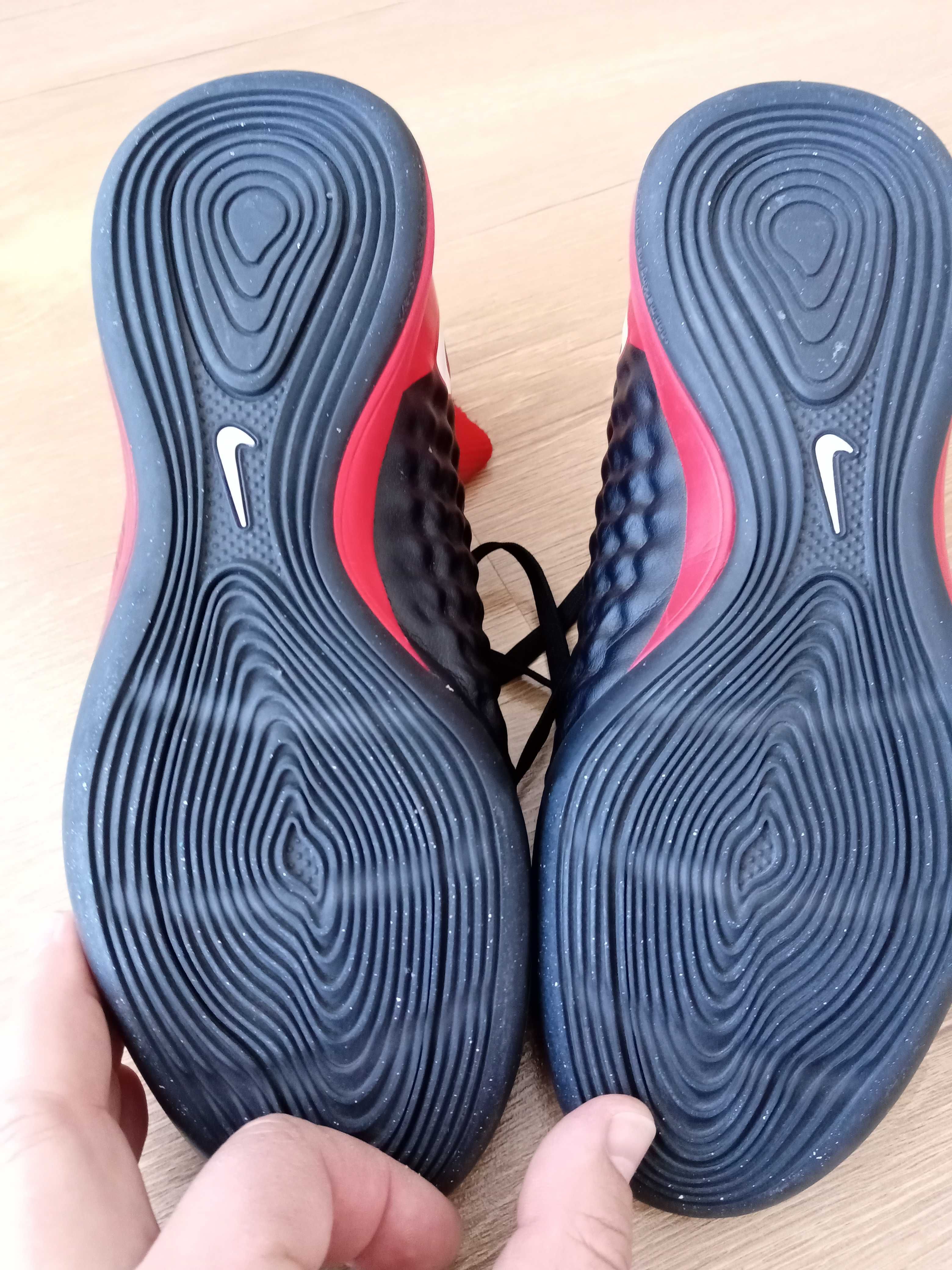 Halówki Nike MagistaX rozmiar 40