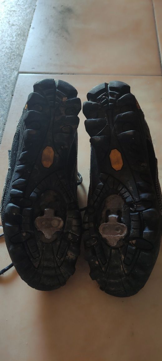 Sapatos 39 BTT GAERNE