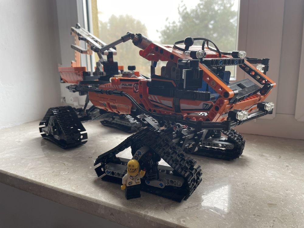 Lazik arktyczny 42038 + 8293 power function silnik lego technic