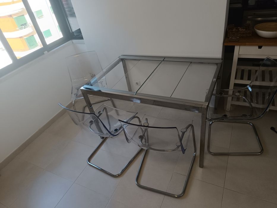 Mesa de Jantar IKEA Vidro extensível com 4 cadeiras