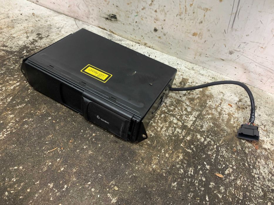 Volkswagen Passat B5 Czytnik Zmieniarka Płyt CD