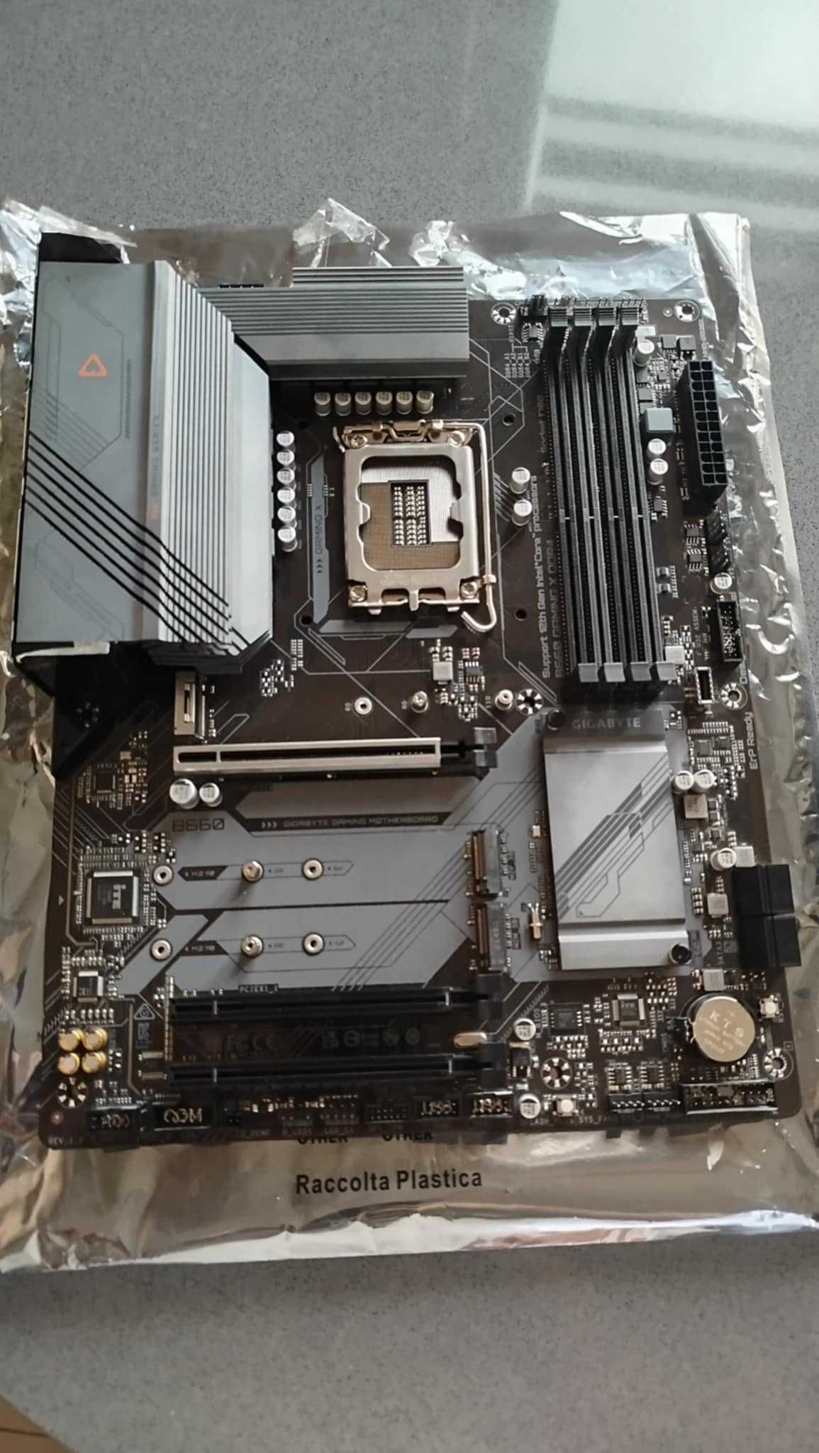Płyta główna Gigabyte B660 Gaming X (LGA1700, DDR4) ATX