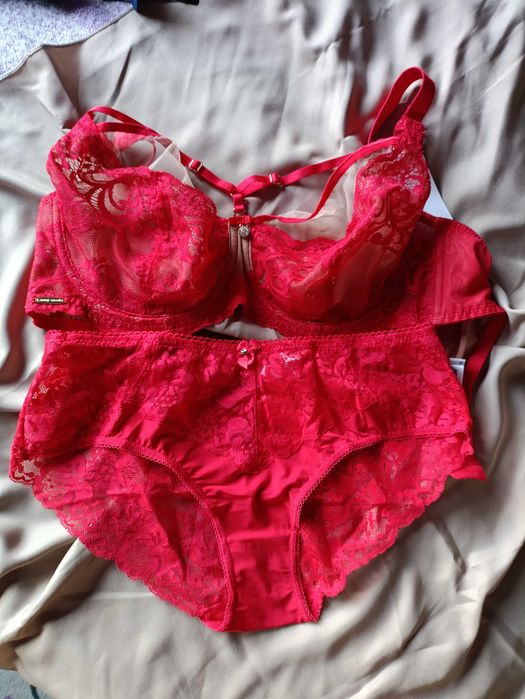 Бюстгальтери та трусики Lanny mode