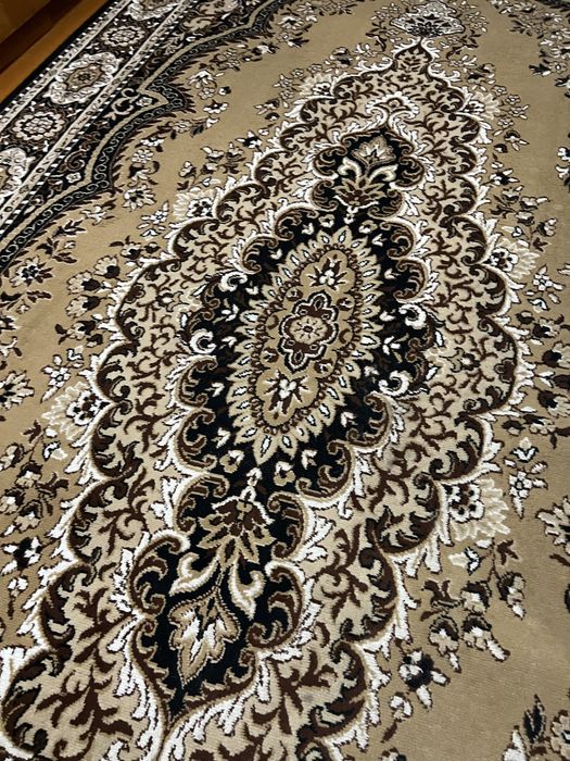 Килим з візерунком