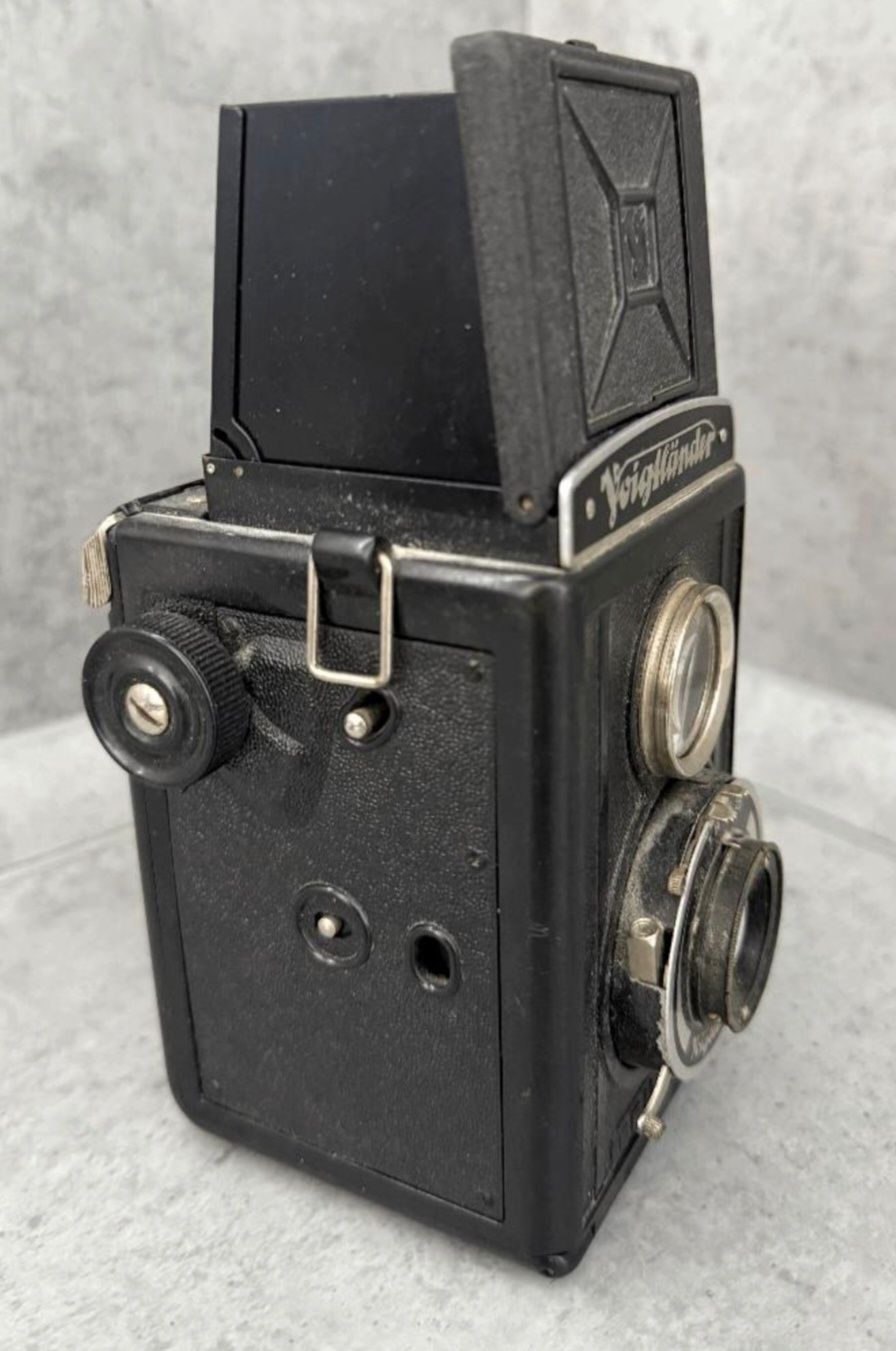 Stary aparat fotograficzny retro dla kolekcjonerów