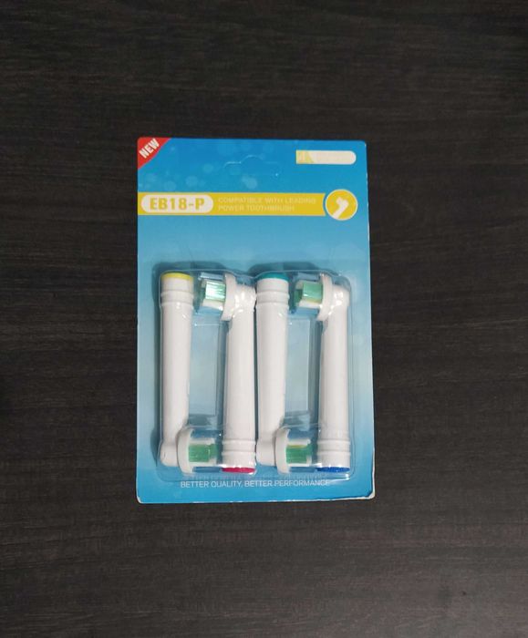 Насадки на електричну щітку відбілюючі 3dWhite для зубної щітки Oral Б