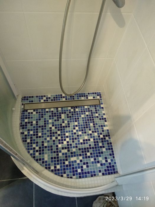 Сантехник недорого,ремонт душевых кабин,душевой поддон из кафеля