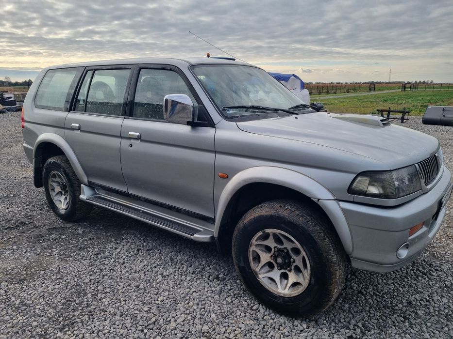 Mitsubishi Pajero Sport 2.5TD klimatyzacja Hak napęd, reduktor
