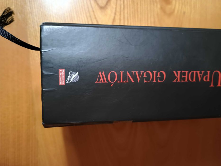 Upadek gigantów - Ken Follett