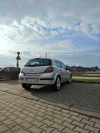 Opel Astra H 2.0t