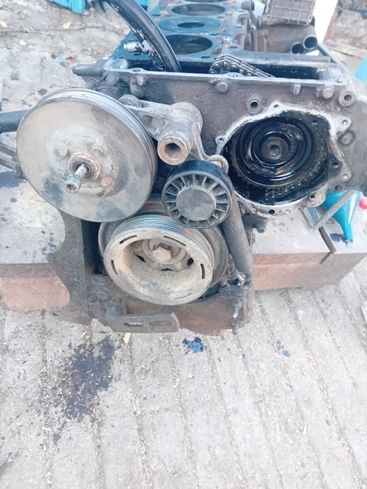 Блок двигателя мерс 602   2.9