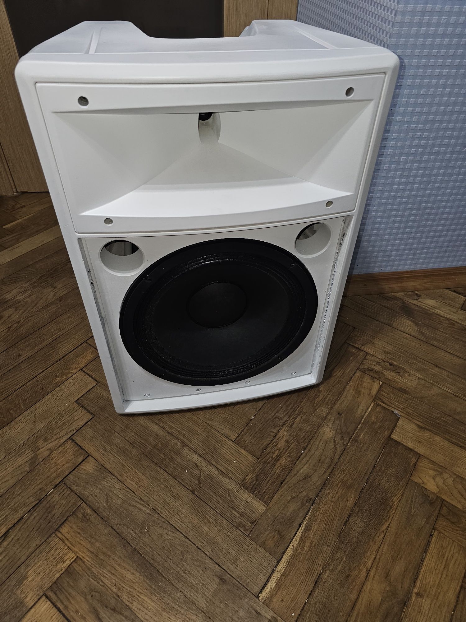Акустична фірмова колонка DAS DS12.Іспанія. Не EV, RCF...