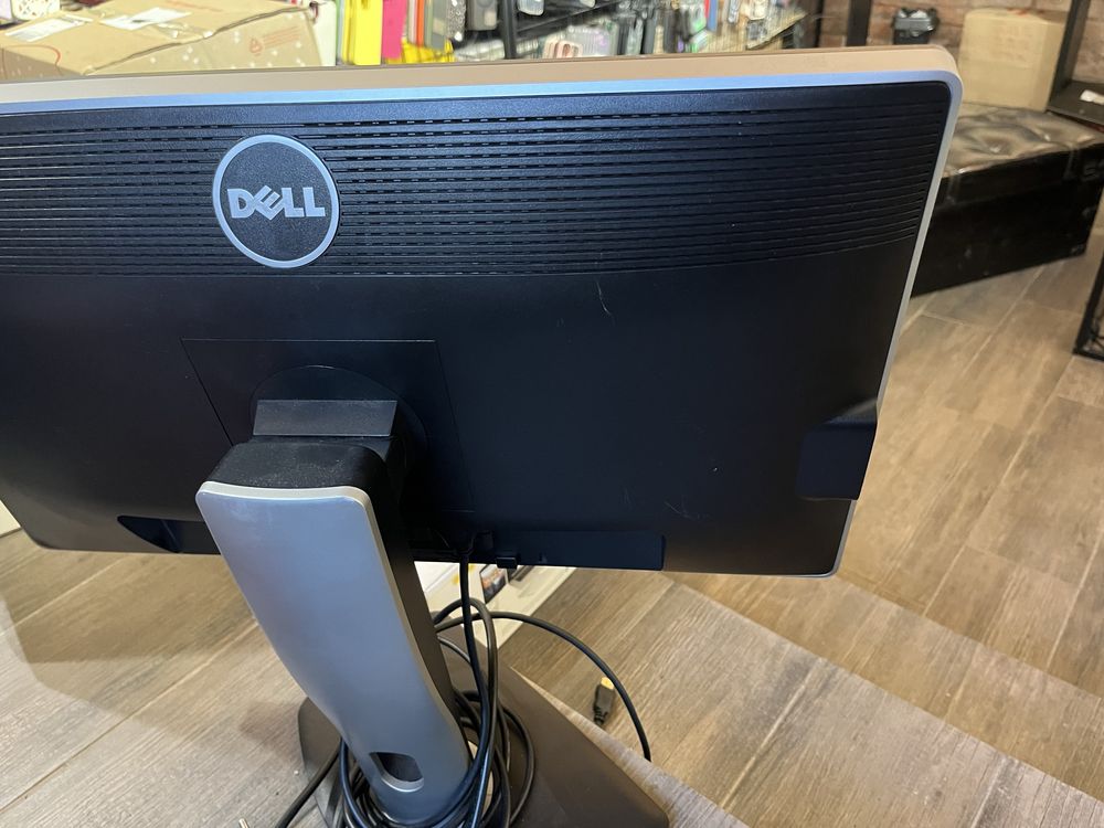 Монітор Dell u2312 23 дюйма