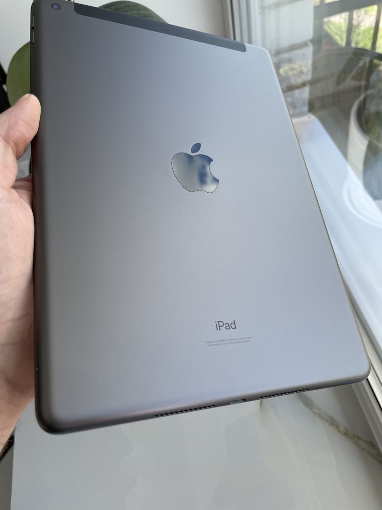 Apple iPad 9th Gen 2021 Space Gray 64 Gb LTE (MK663LL/A)