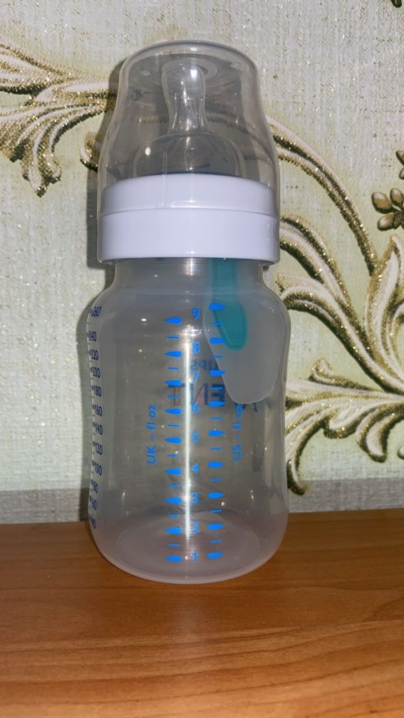 Бутылочка для кормления Philips Avent Anti-сolic с клапаном AirFree 26