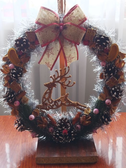 Новорічні віночки декор подарунки пробки в школу та садочок