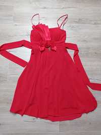 Czerwona sukienka koktajlowa